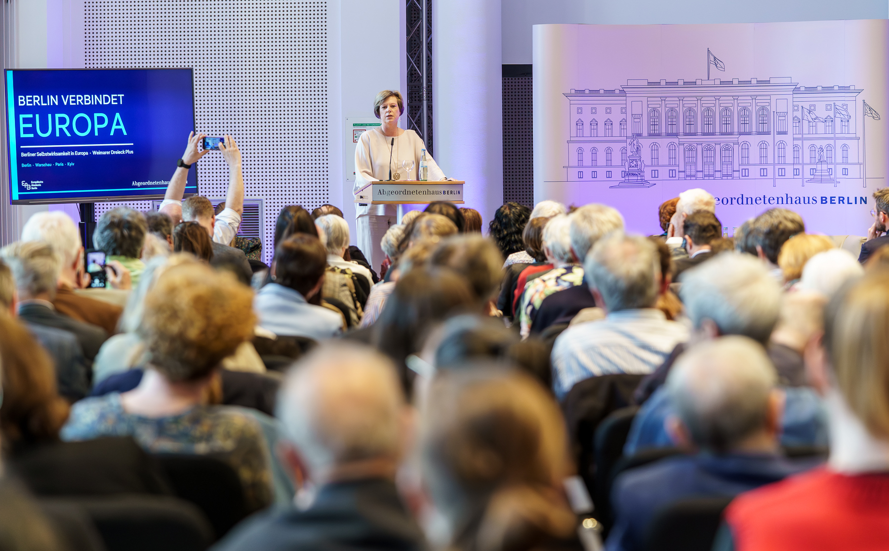 004_web_Weimarer.Dreieck+_150426_dirkenters (5)