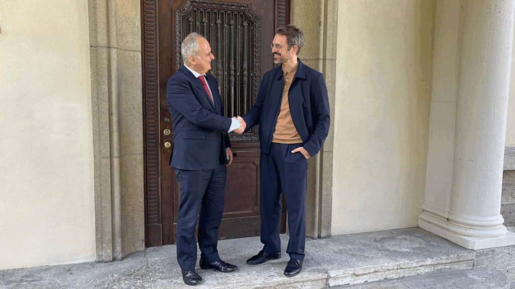 Christian Schmidt, Hoher Beauftragter für Bosnien und Herzegowina, im Gespräch bei einer Veranstaltung der Europäischen Akademie Berlin