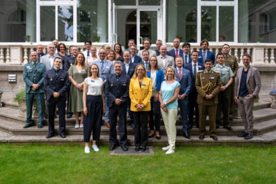 260602_Polizeiattachetreffen_1445_Gruppenfoto (1)